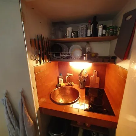 Apartamento Hostnfly - Charming Studio In The Heart Of Saint-germain *