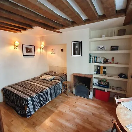 Hostnfly - Charming Studio In The Heart Of Saint-germain * París