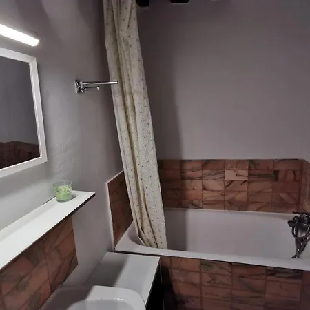 Hostnfly - Charming Studio In The Heart Of Saint-germain París